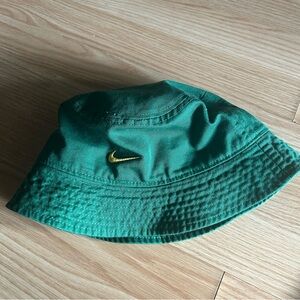 Nike Just Do It Green Baylor University Bucket Hat S/M